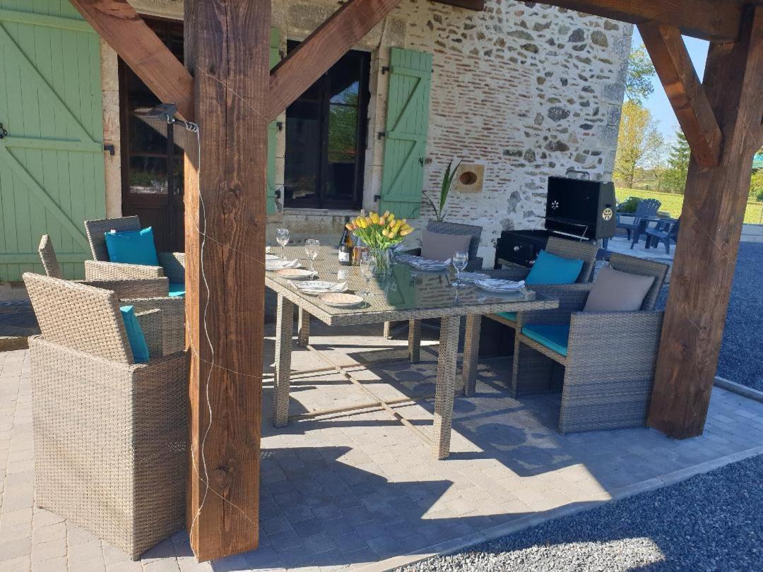 La Maison Du Lac Lavaud Saint-Quentin-sur-Charente エクステリア 写真
